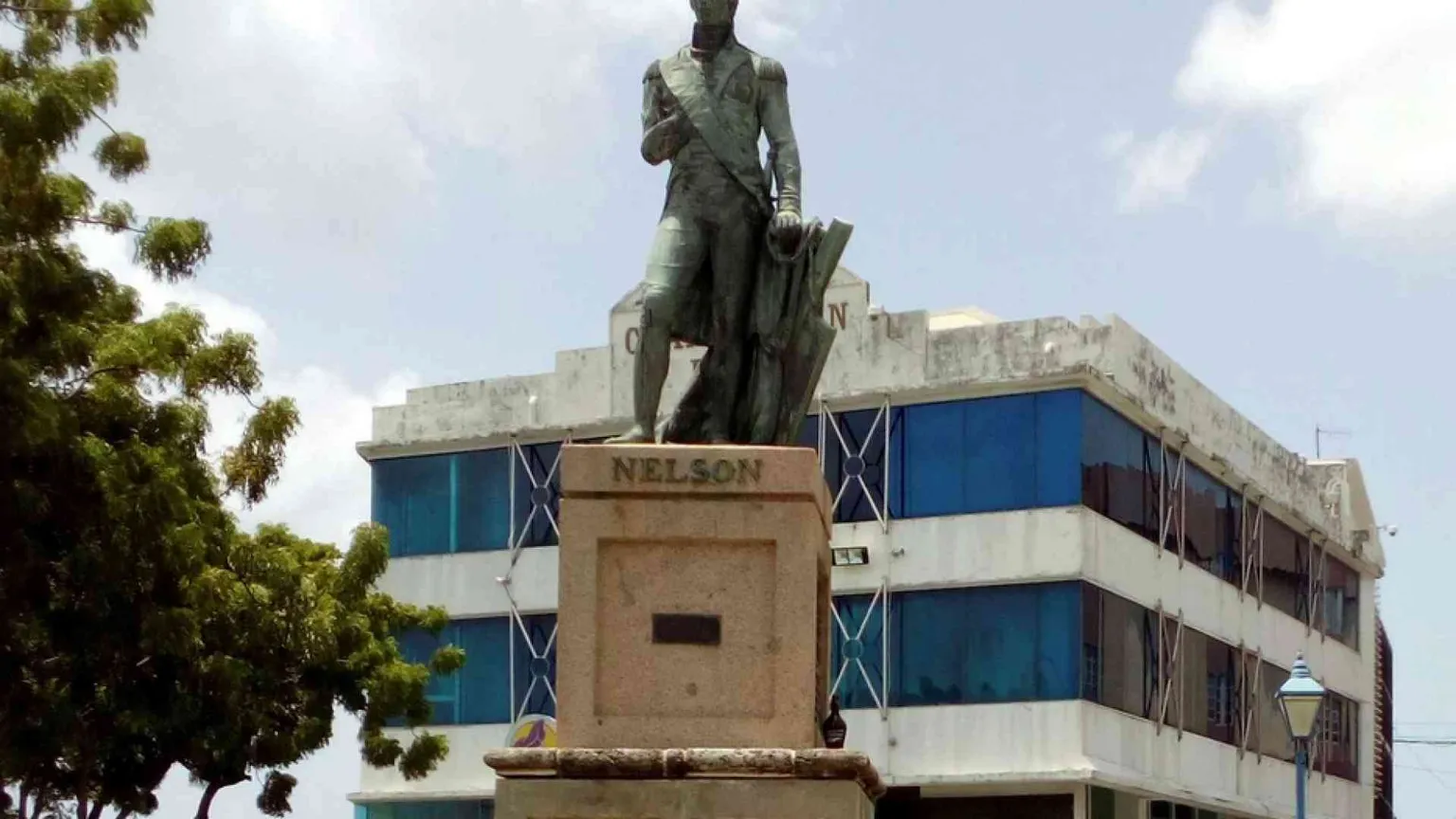 Le Barbados dicono addio alla regina Elisabetta e puntano sulla Cina