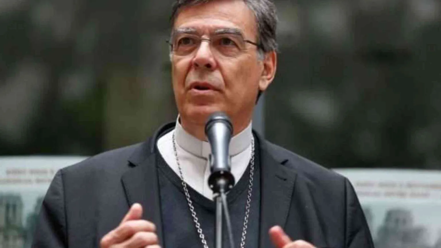 Parigi, papa Francesco accetta la rinuncia di Aupetit