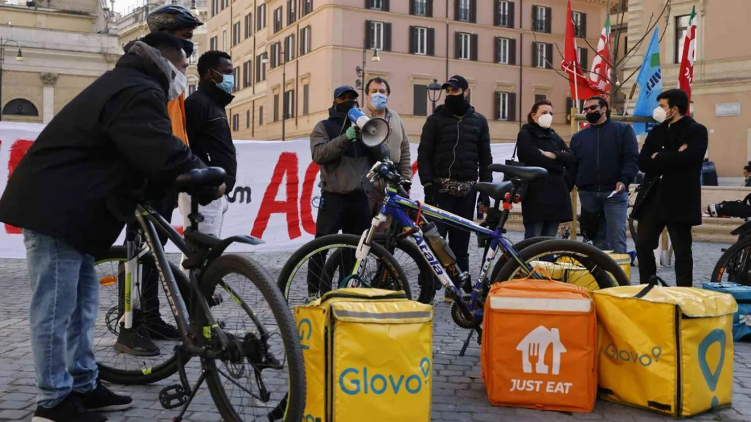 Rider (e non solo): i 5 criteri della Ue per stabilire se sono dipendenti