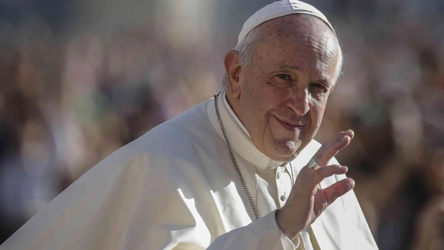 Papa Francesco è sacerdote da 52 anni