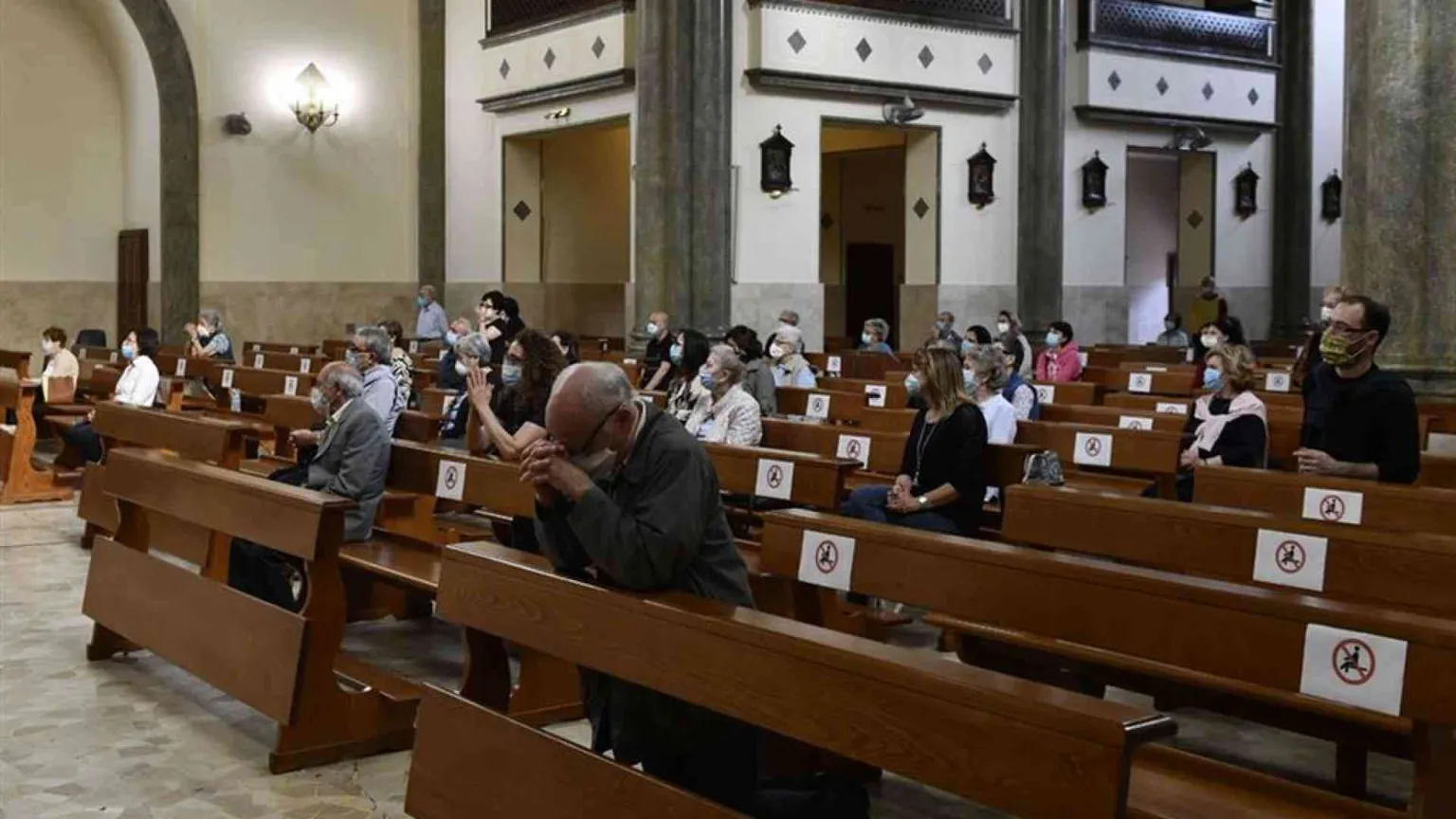 Mascherine & Co, le misure necessarie per garantire le Celebrazioni in presenza