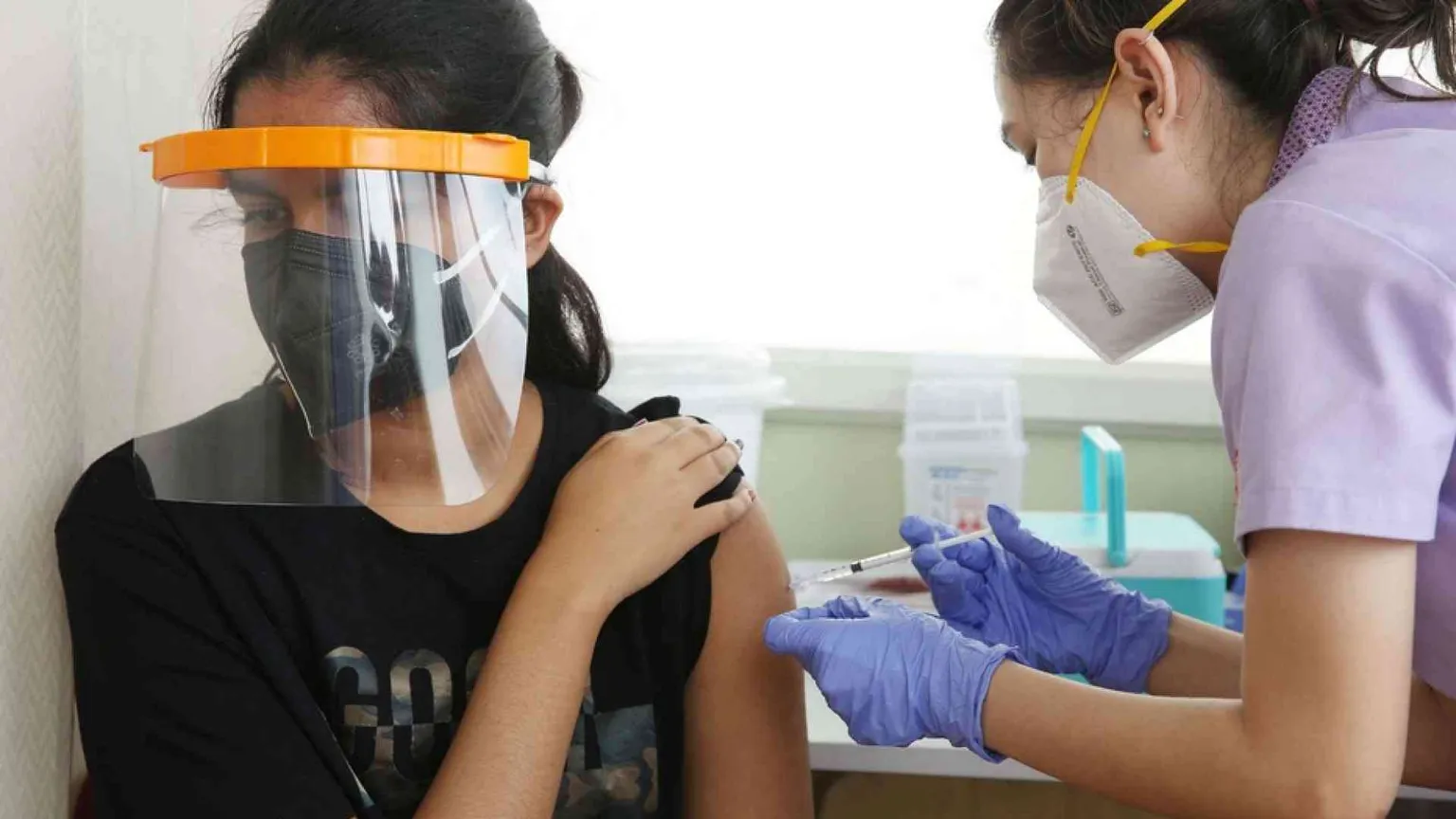 Inafferrabile variante Omicron. Chi è il nemico che ci assedia