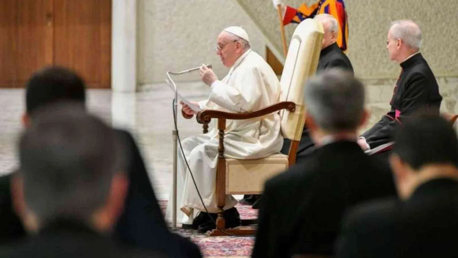 Il Papa: la Chiesa è la comunità dei peccatori salvati. Nessuno escluso
