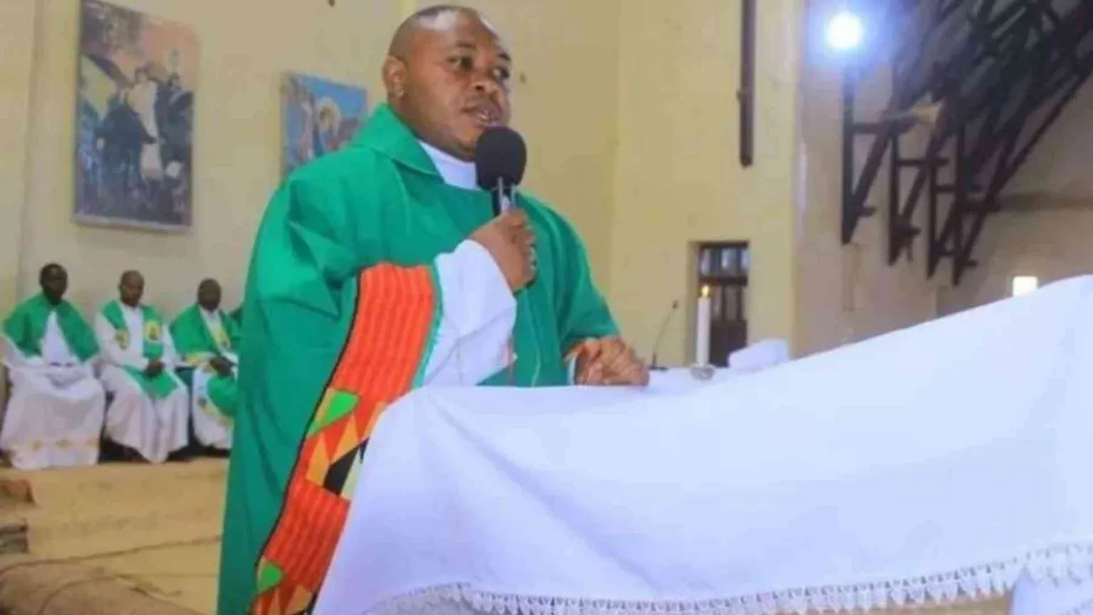 Terroristi uccidono padre Richard Masivi Kaser, ordinato sacerdote tre anni fa