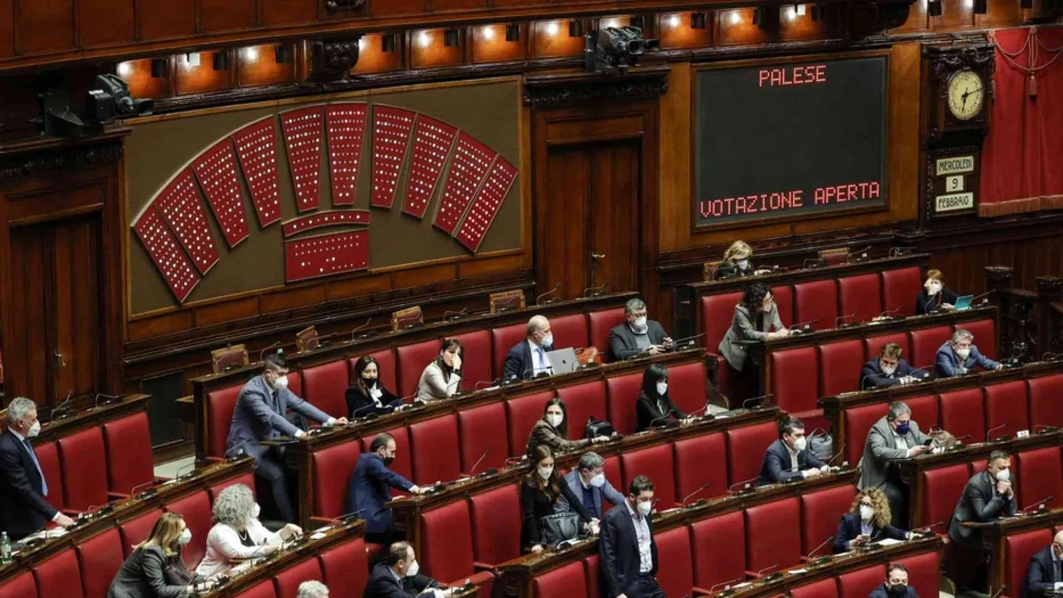 Fine vita in aula, un altro rinvio