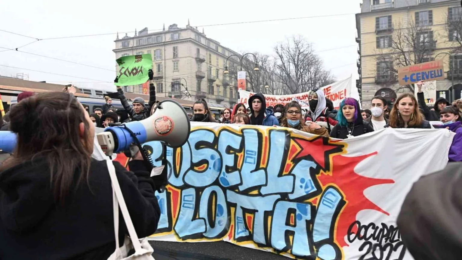 Oggi manifestazioni e cortei in 40 città