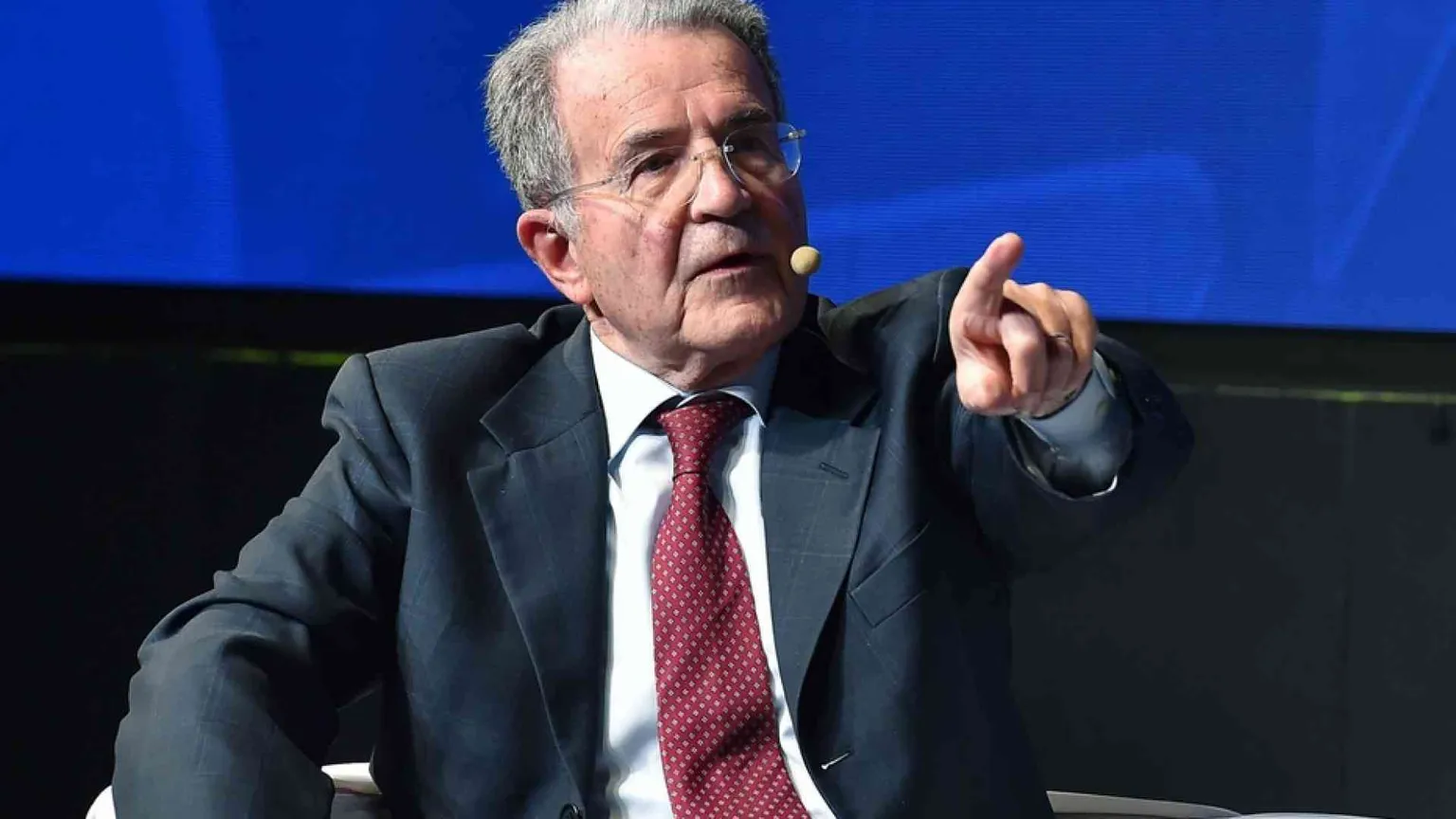 Prodi: Così la ripresa si ferma, è un danno per tutti