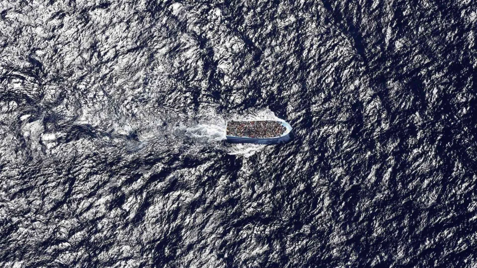 Almeno 17 morti in un naufragio al largo della Tunisia