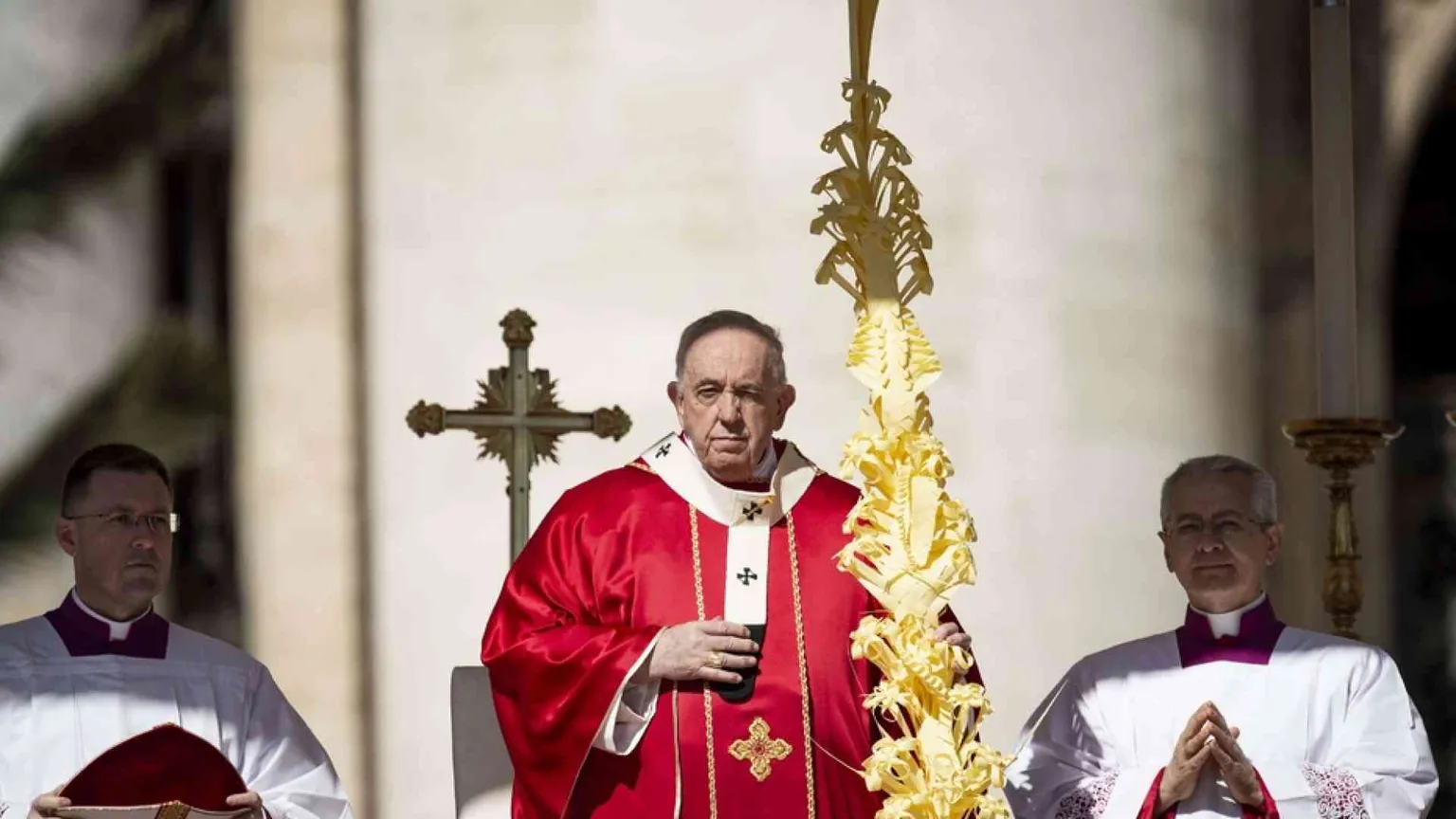 Il Papa: inizi una tregua pasquale per la pace, non per ricaricare le armi