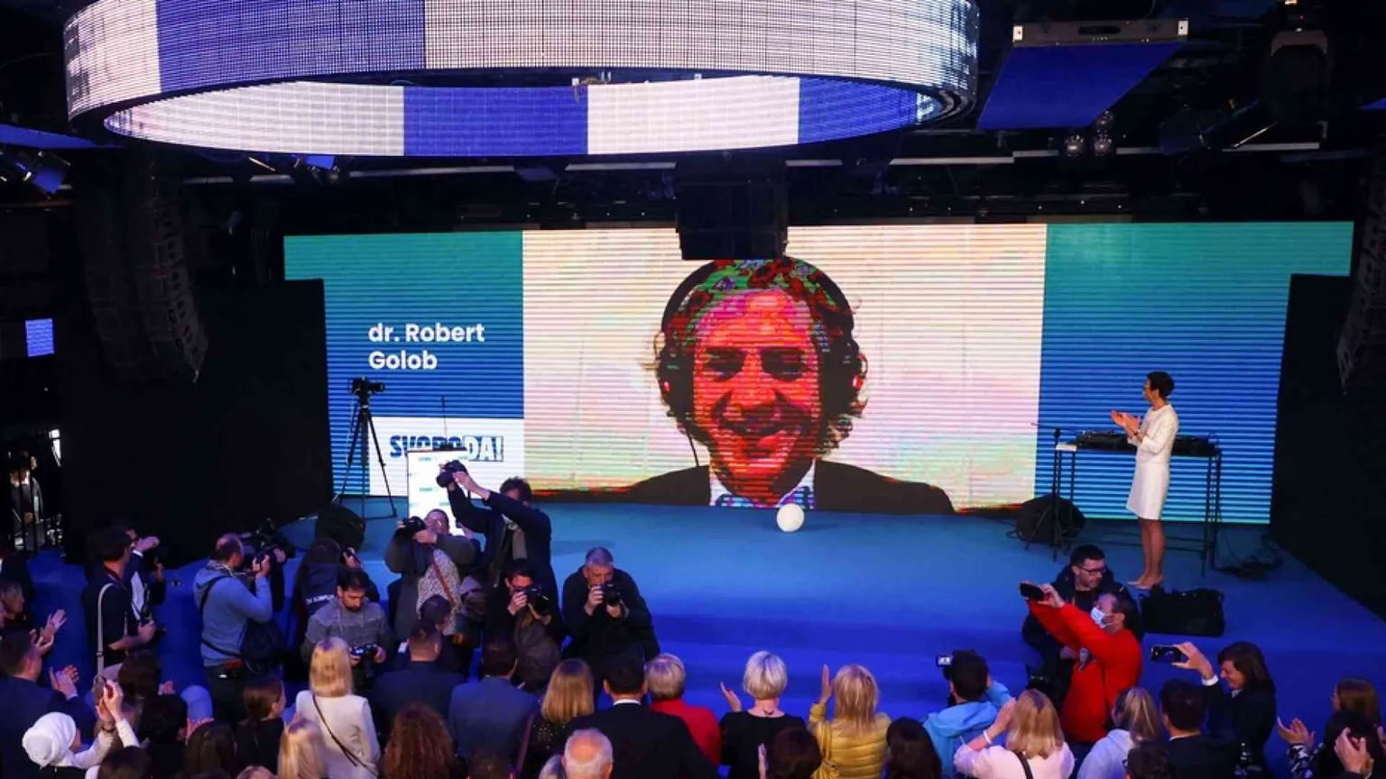 La Slovenia cambia: il liberale Golob scalza l'euroscettico Jansa