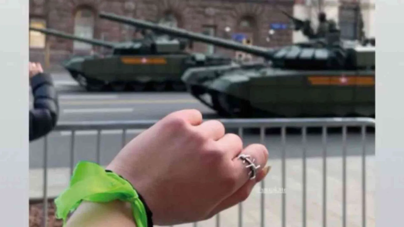 I nastri verdi per la pace in Russia: i tre perché della protesta silenziosa