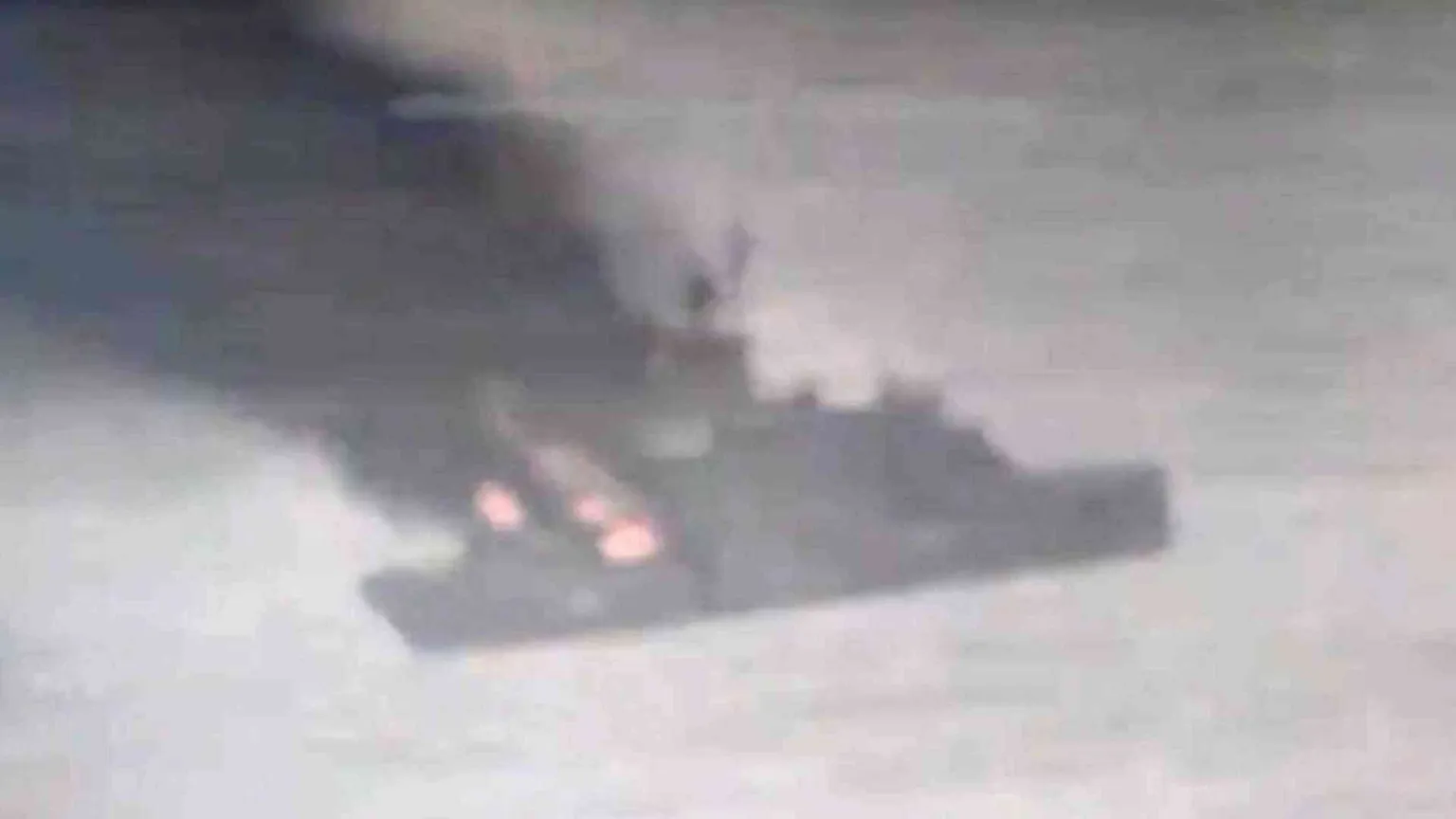 In fiamme fregata russa sul Mar Nero. Kiev: siamo stati noi