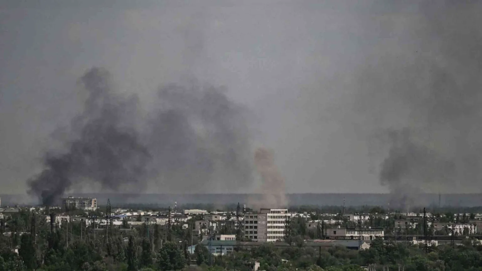 Avanzata russa sul Donbass. Draghi sente Zelensky: sblocchiamo i porti insieme