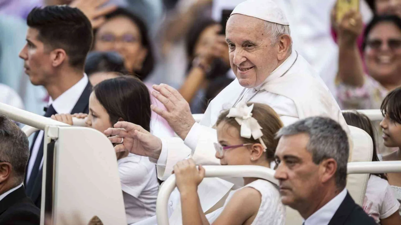 Papa Francesco: «La famiglia è scuola di libertà»
