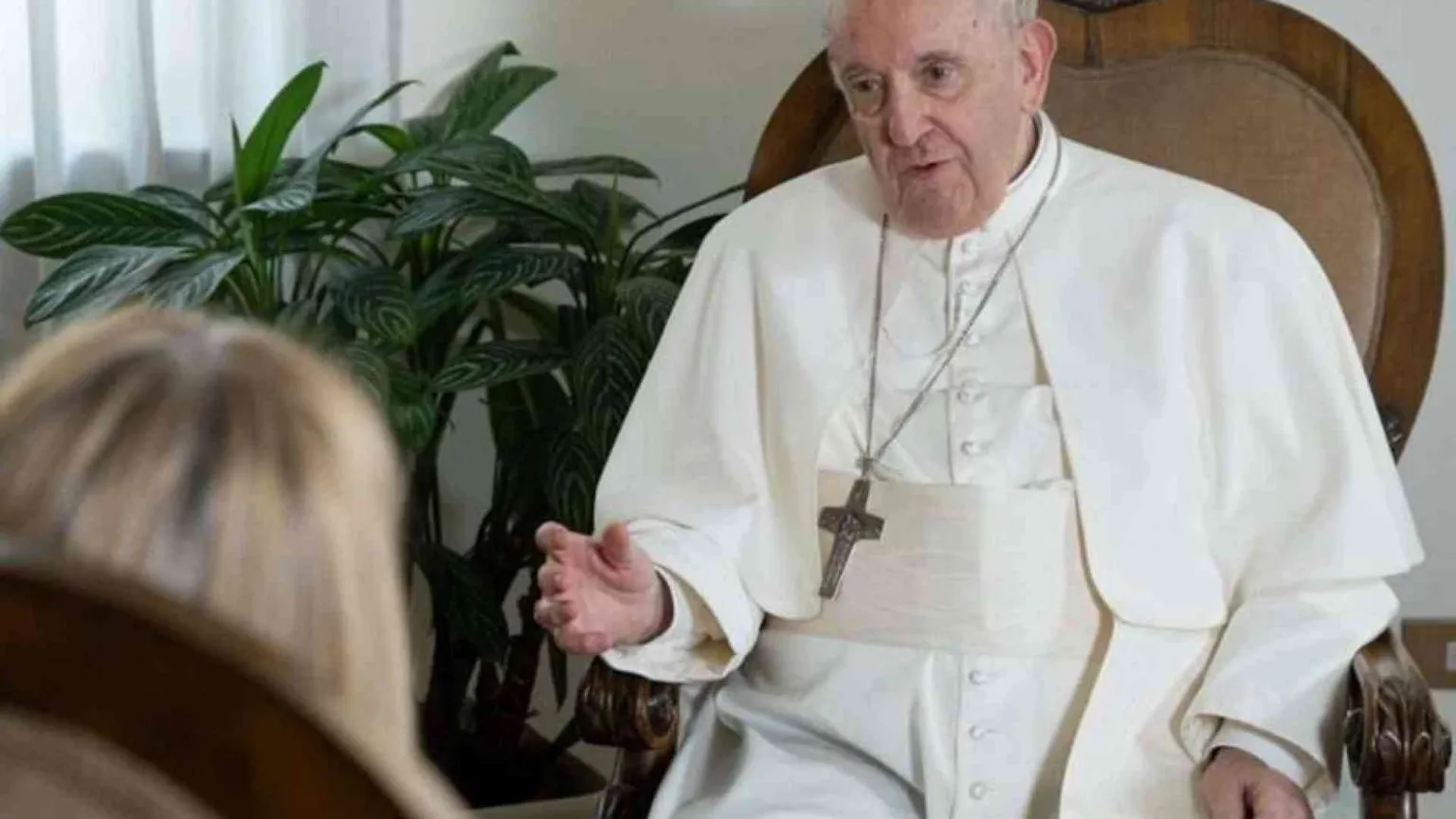 Papa Francesco: nel tempo sono diventato più buono. Decide Lui quanto resto