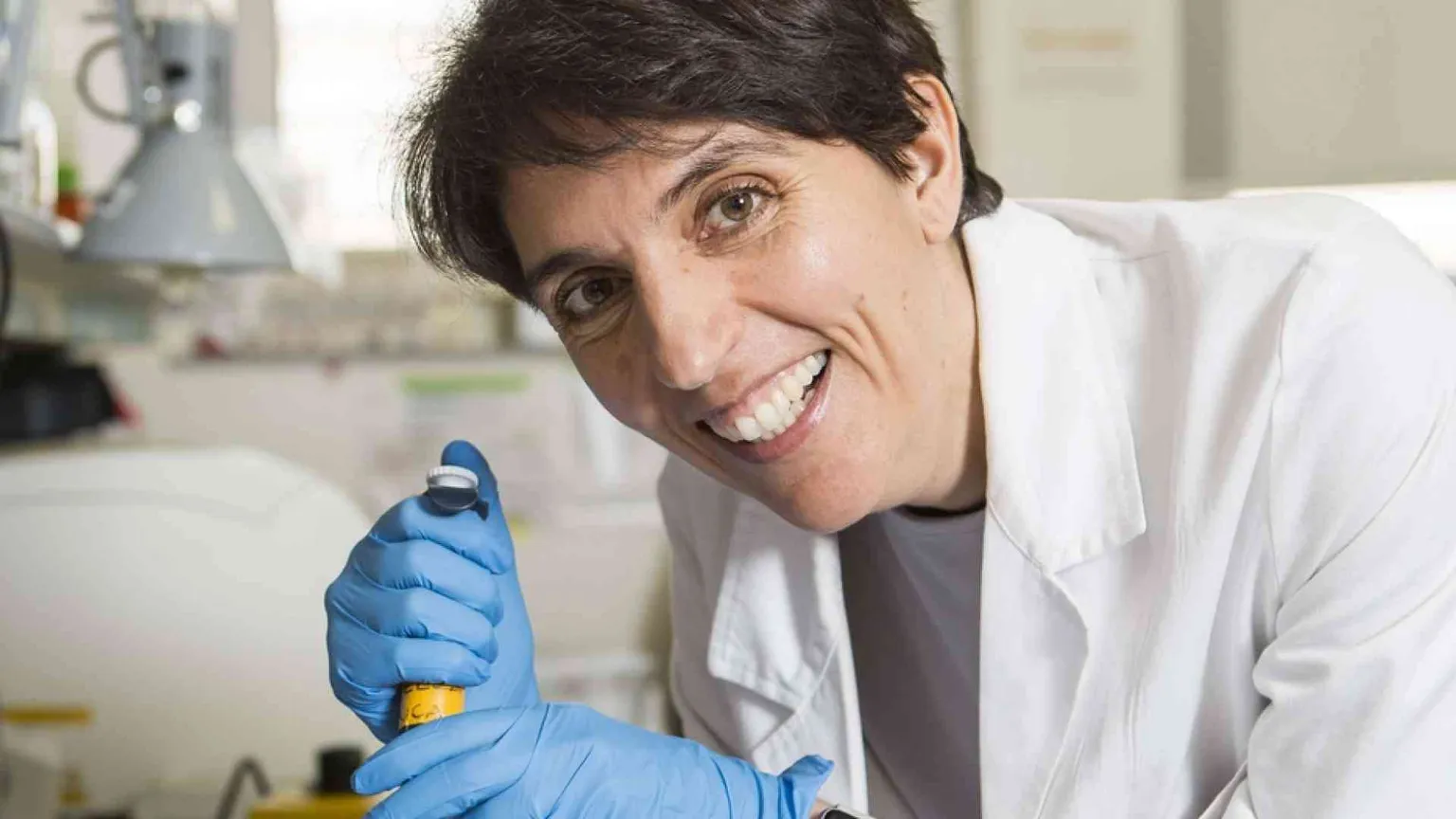 «Nel mio laboratorio cresce un vaccino contro il tumore»