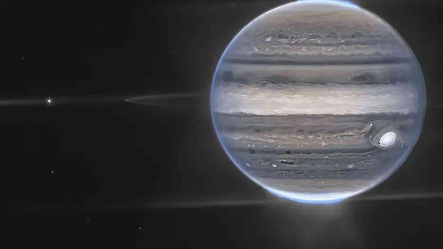 Le nuove straordinarie immagini di Giove inviate dal telescopio spaziale Webb