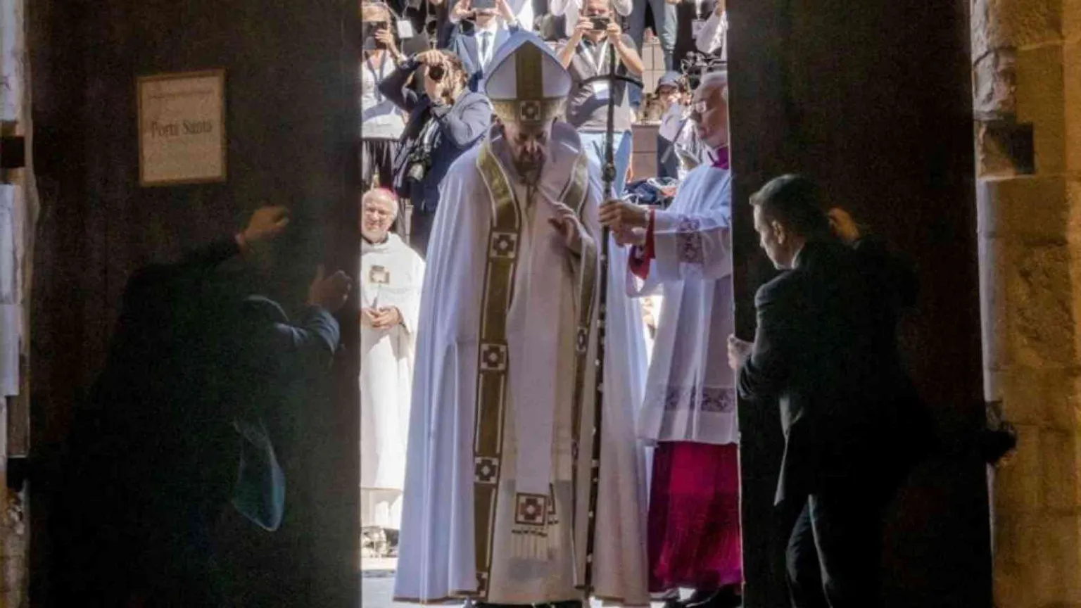 La Perdonanza diventa lunga un anno. Lo speciale dono del Papa