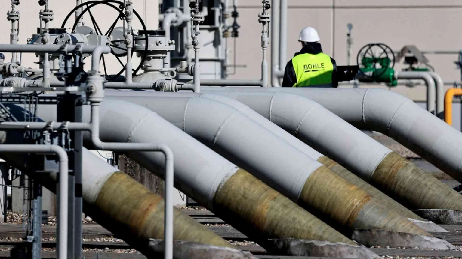 Europa divisa, solo 15 sì al tetto sul gas. Delega alla Commissione