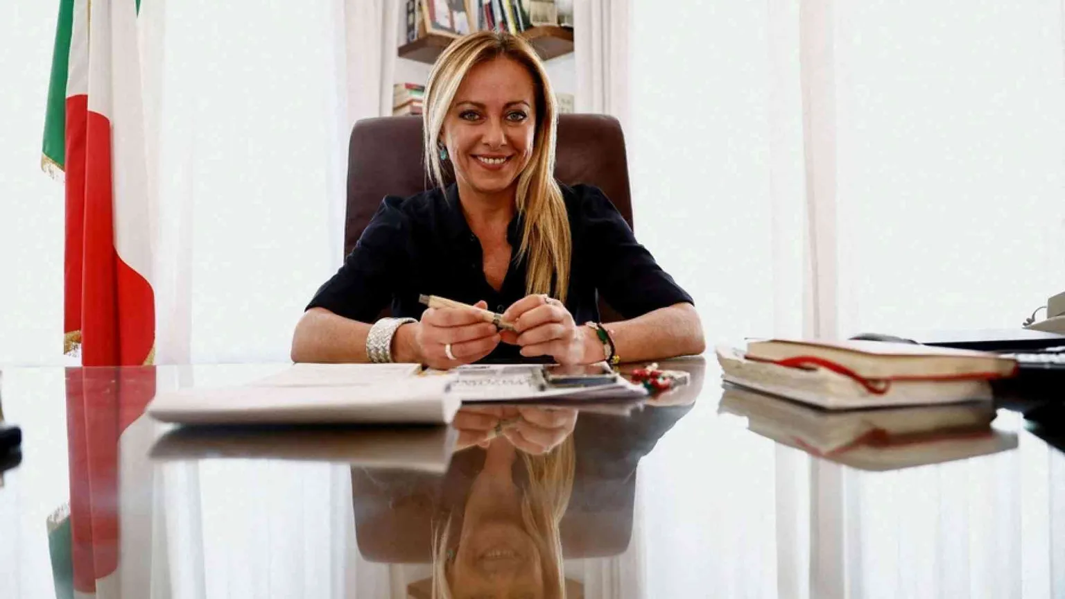 Meloni: no a governi arcobaleno, la priorità del Paese è la natalità