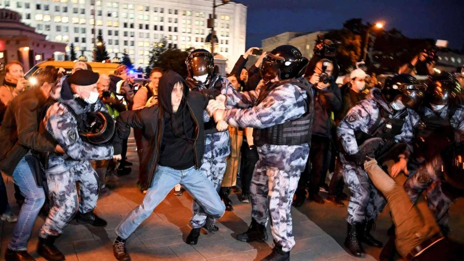 La paura tra il popolo in Russia: «Ma non doveva durare poco?»