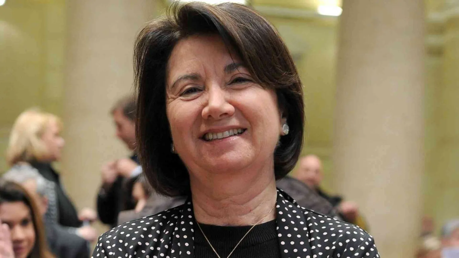 Roccella: «In Parlamento per restituire prestigio alla maternità»