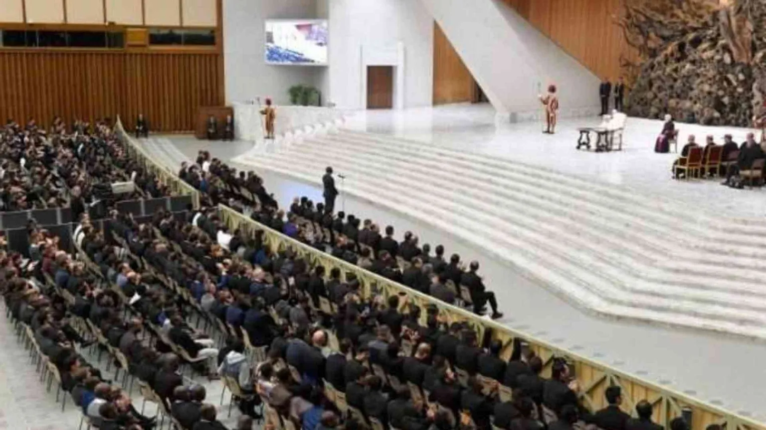 Carrierismo, tenerezza, pornografia... cosa ha detto il Papa ai seminaristi