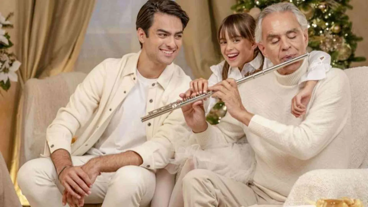 I Bocelli si raccontano: «Ecco il nostro Natale in famiglia»