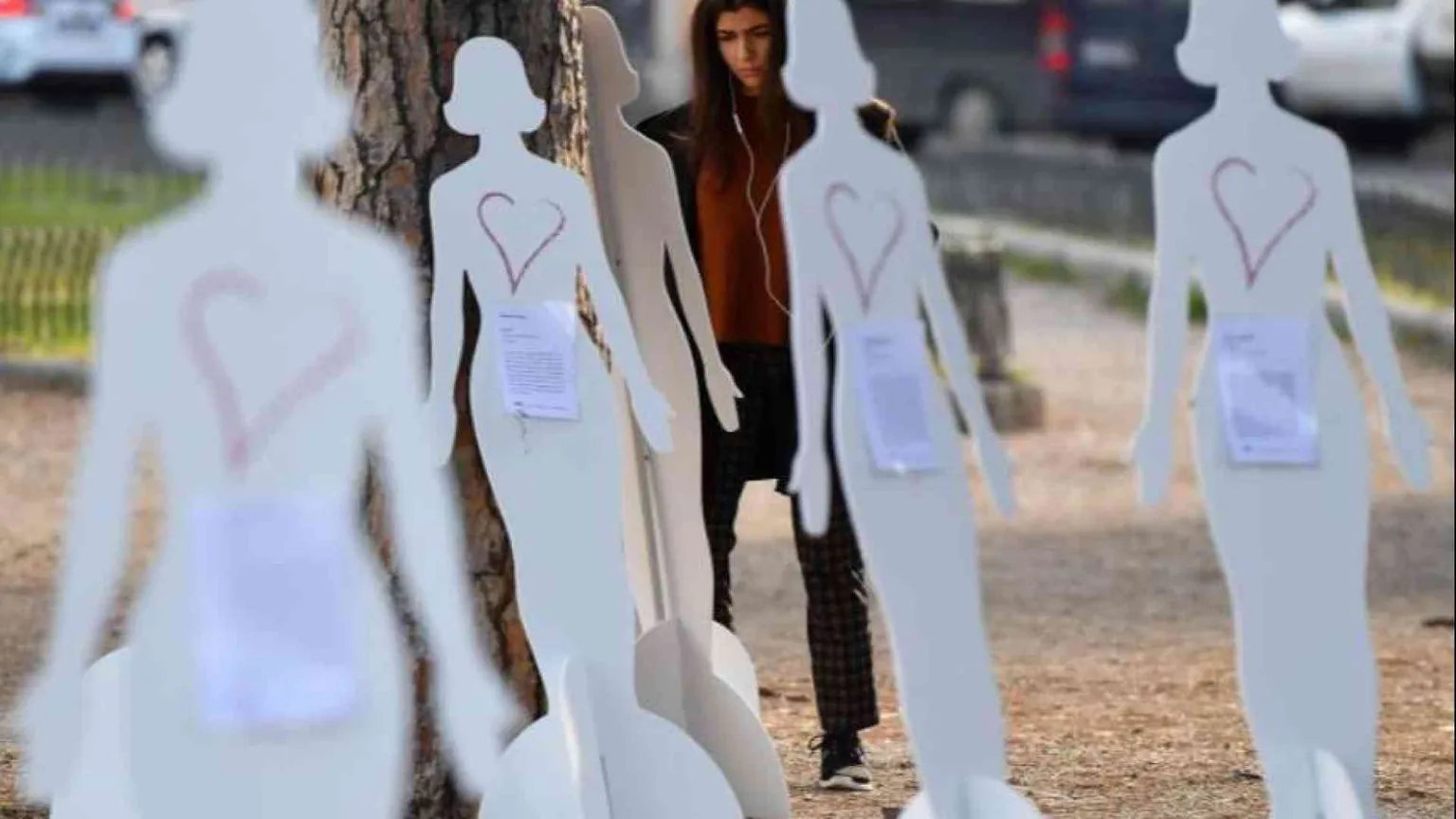 Femminicidi, ecco le donne salvate e cosa serve per superare la violenza