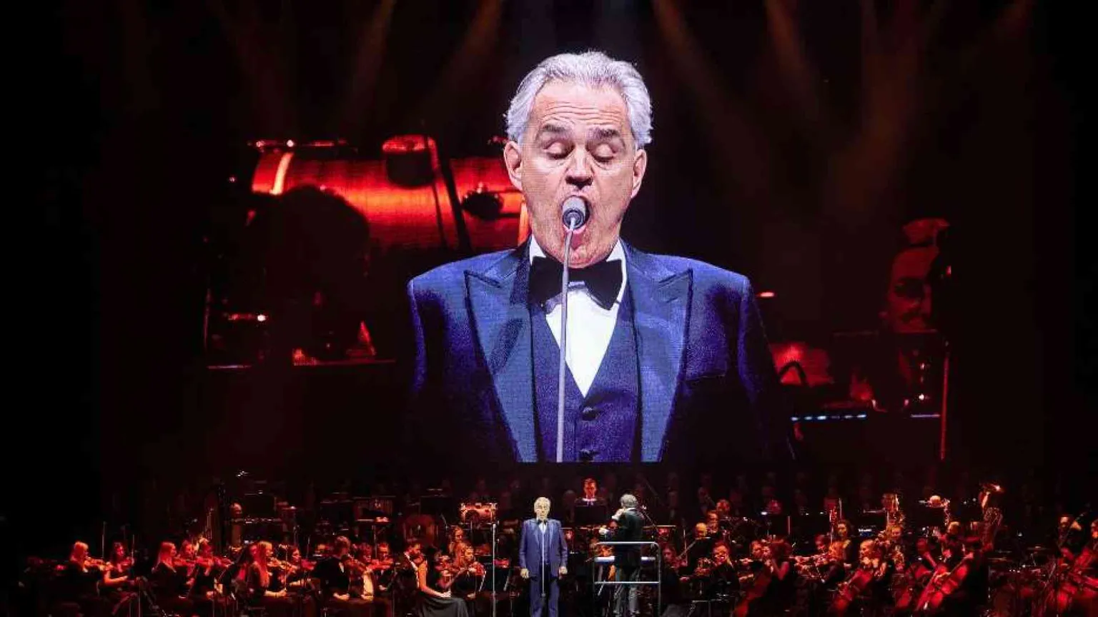 Le campane di Lajatico non suonano più, Andrea Bocelli paga il restauro