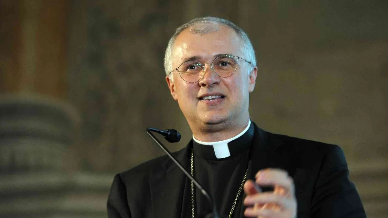 Giovani e Chiesa troppo distanti: «Dal Sinodo un nuovo slancio»