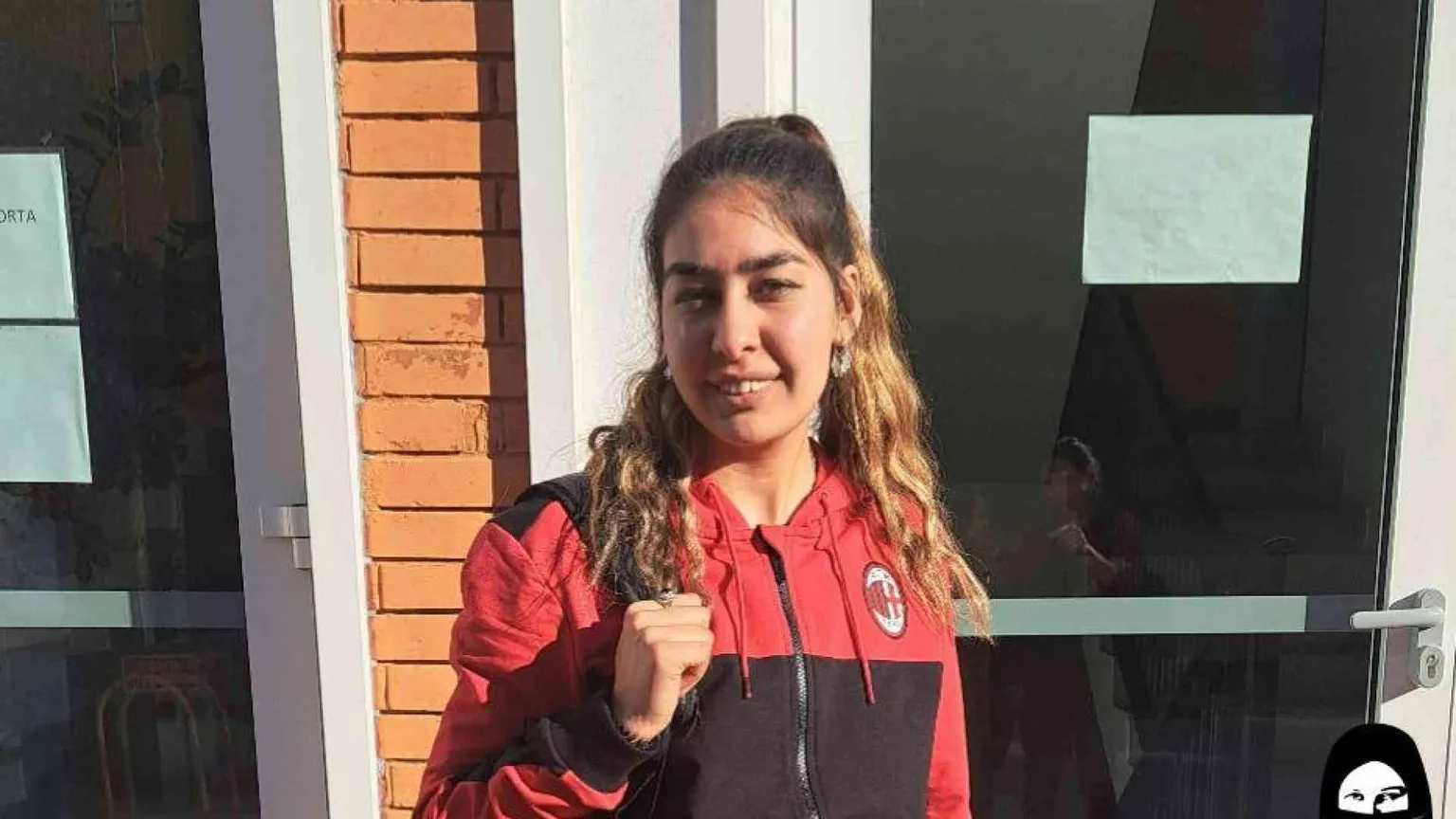 Nazira, che adesso è libera di giocare a calcio