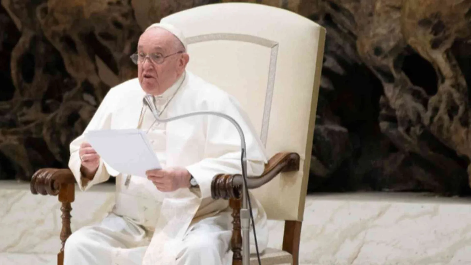 Papa Francesco: «Il virtuale non sostituisca il reale»