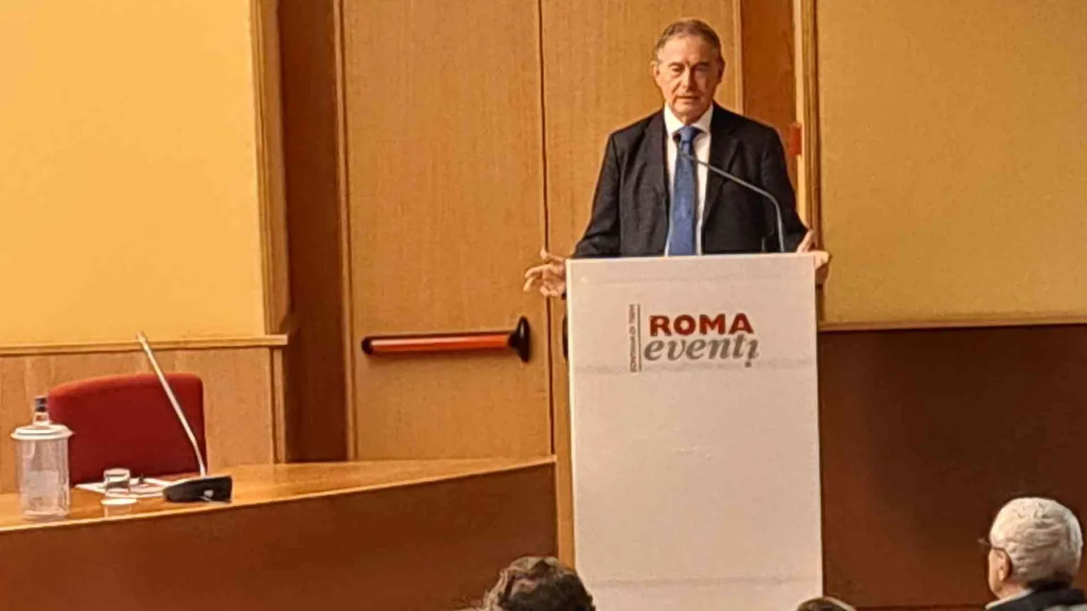 Urso: «Su elettrico pragmatismo o passiamo dalla padella alla brace»