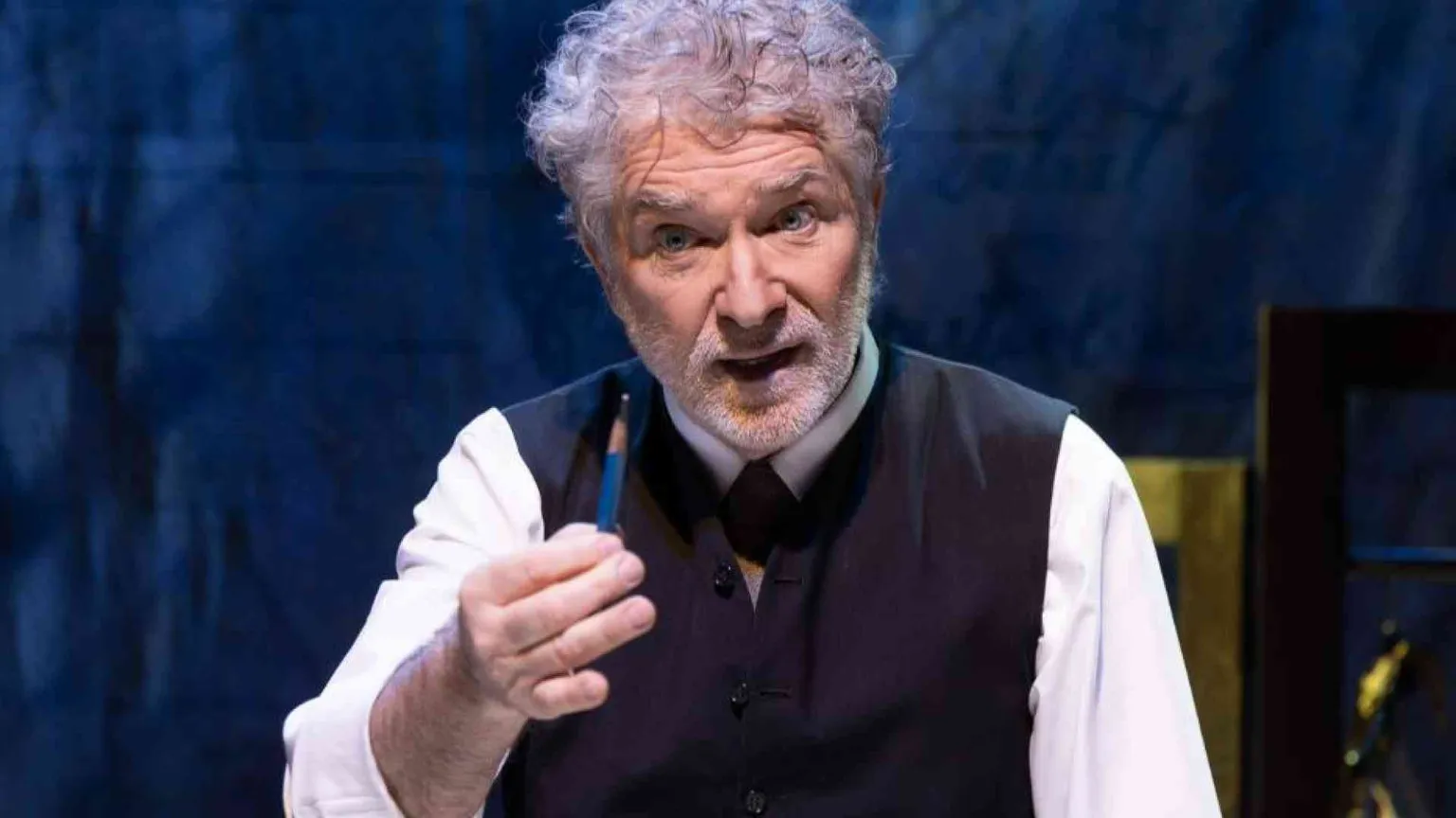Buzzati ricreato in scena dall'incanto di Gioele Dix