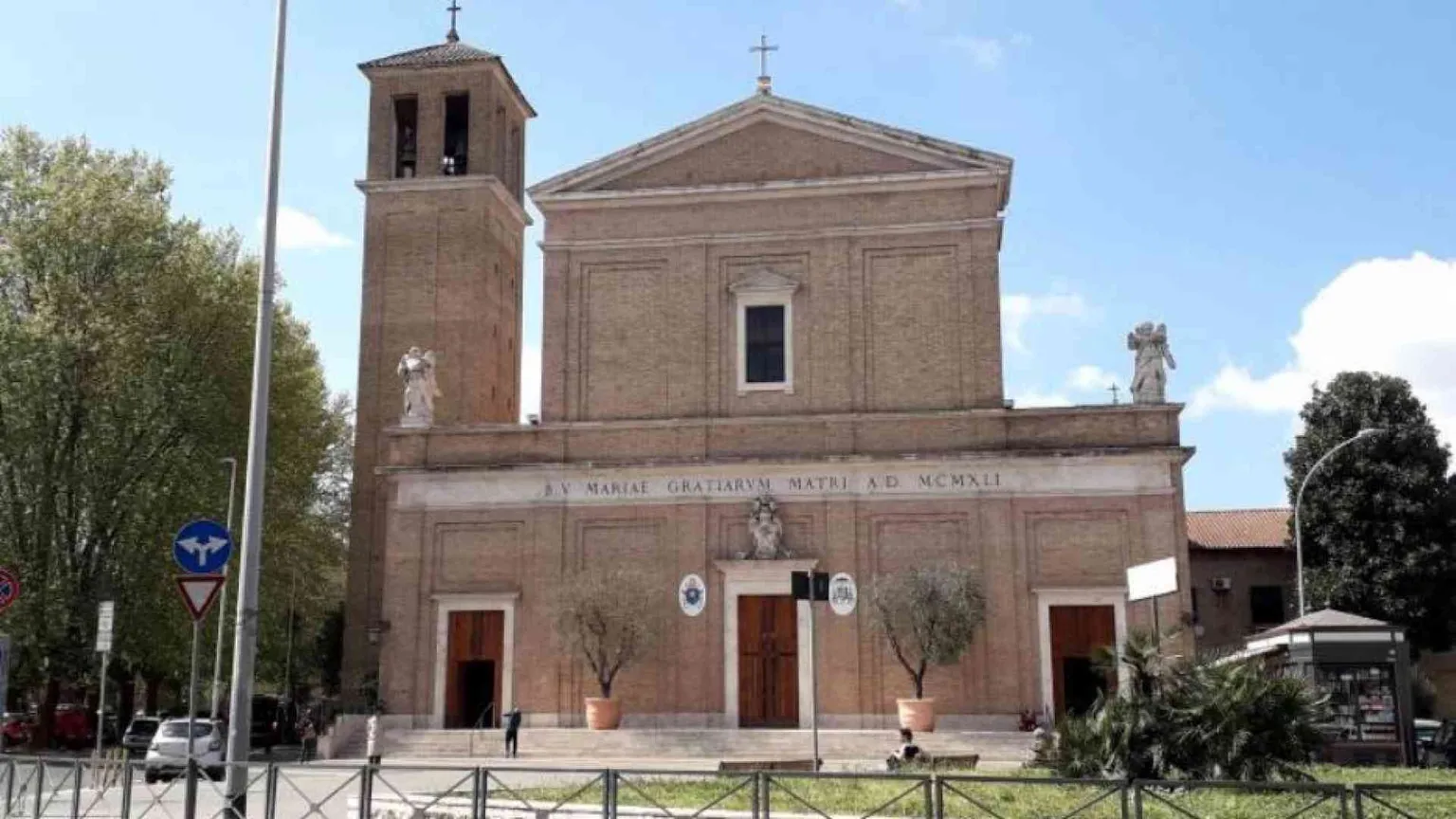 «Oggi il Papa nella nostra parrocchia, incontrerà chi vive nella sofferenza»