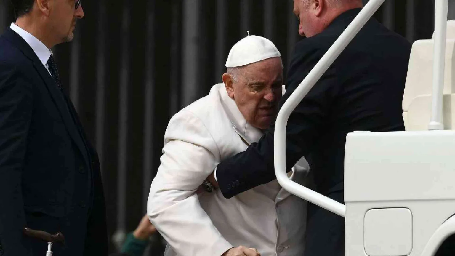 «Infezione respiratoria»: papa Francesco al Policlinico Gemelli