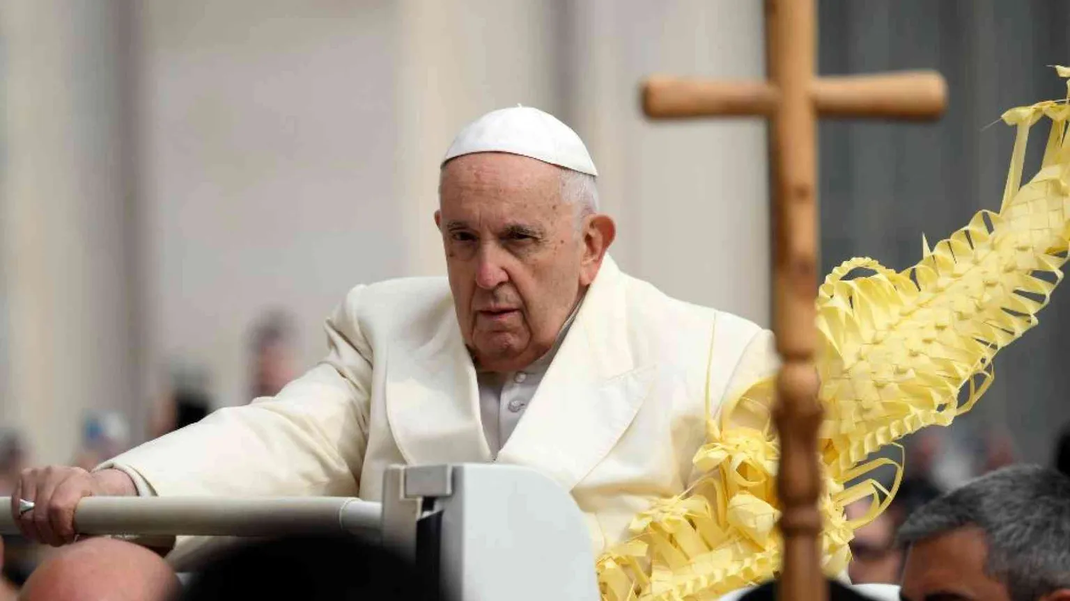 Il Papa: avete pregato per me, grazie
