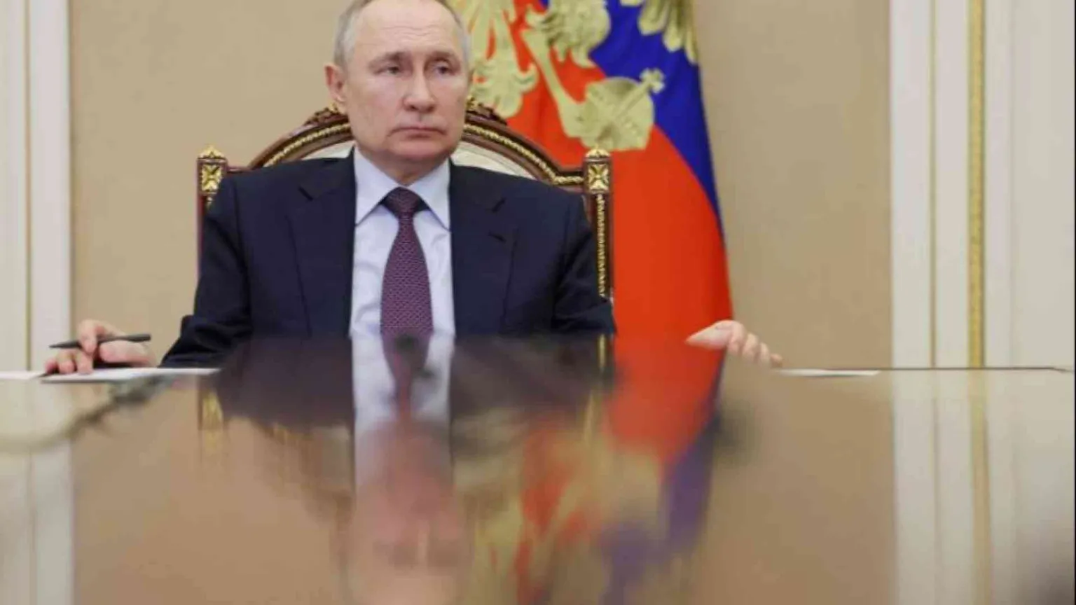 Nessuno dà la caccia a zar Putin