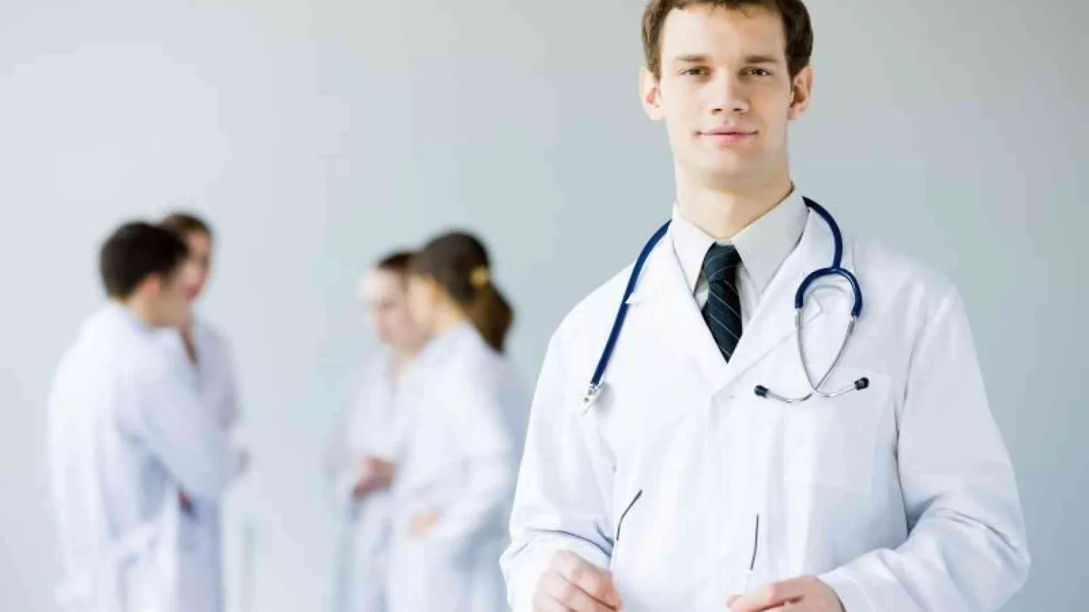 Con i nostri medici in balia della viltà