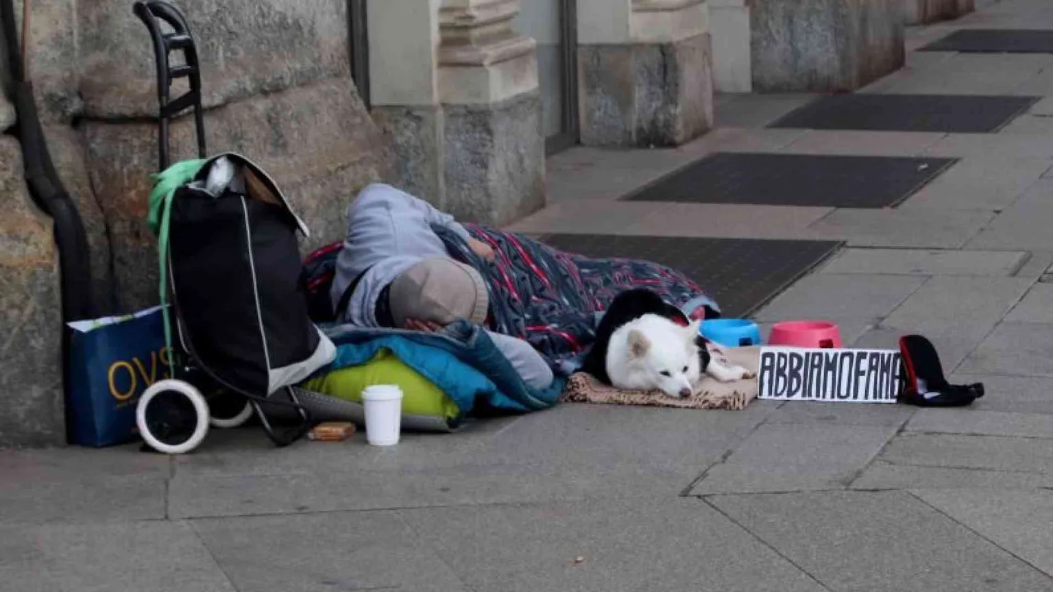 Casa, cibo, servizi (oltre al Reddito); il piano Caritas per l’Italia dei poveri