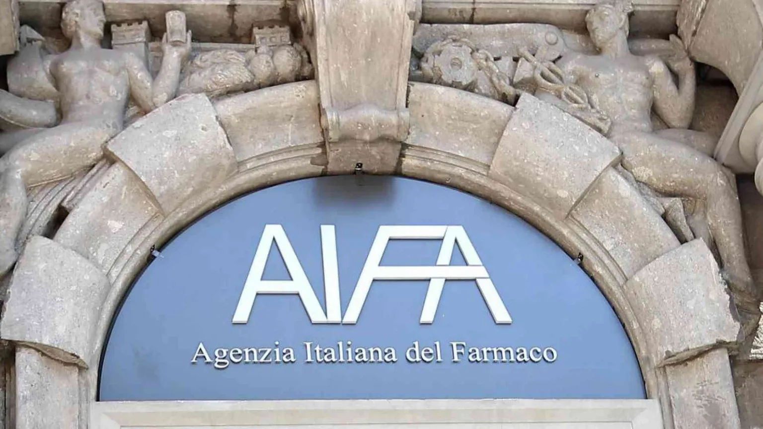 L’Aifa rende gratuita la pillola contraccettiva per tutte le donne