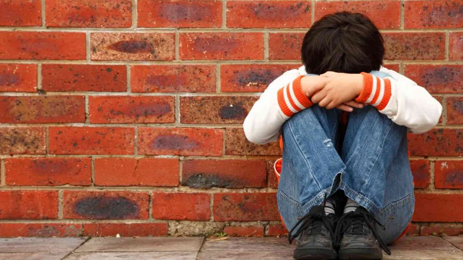 Il bimbo sopravvissuto alla strage. «Succede a un minore ogni tre giorni»
