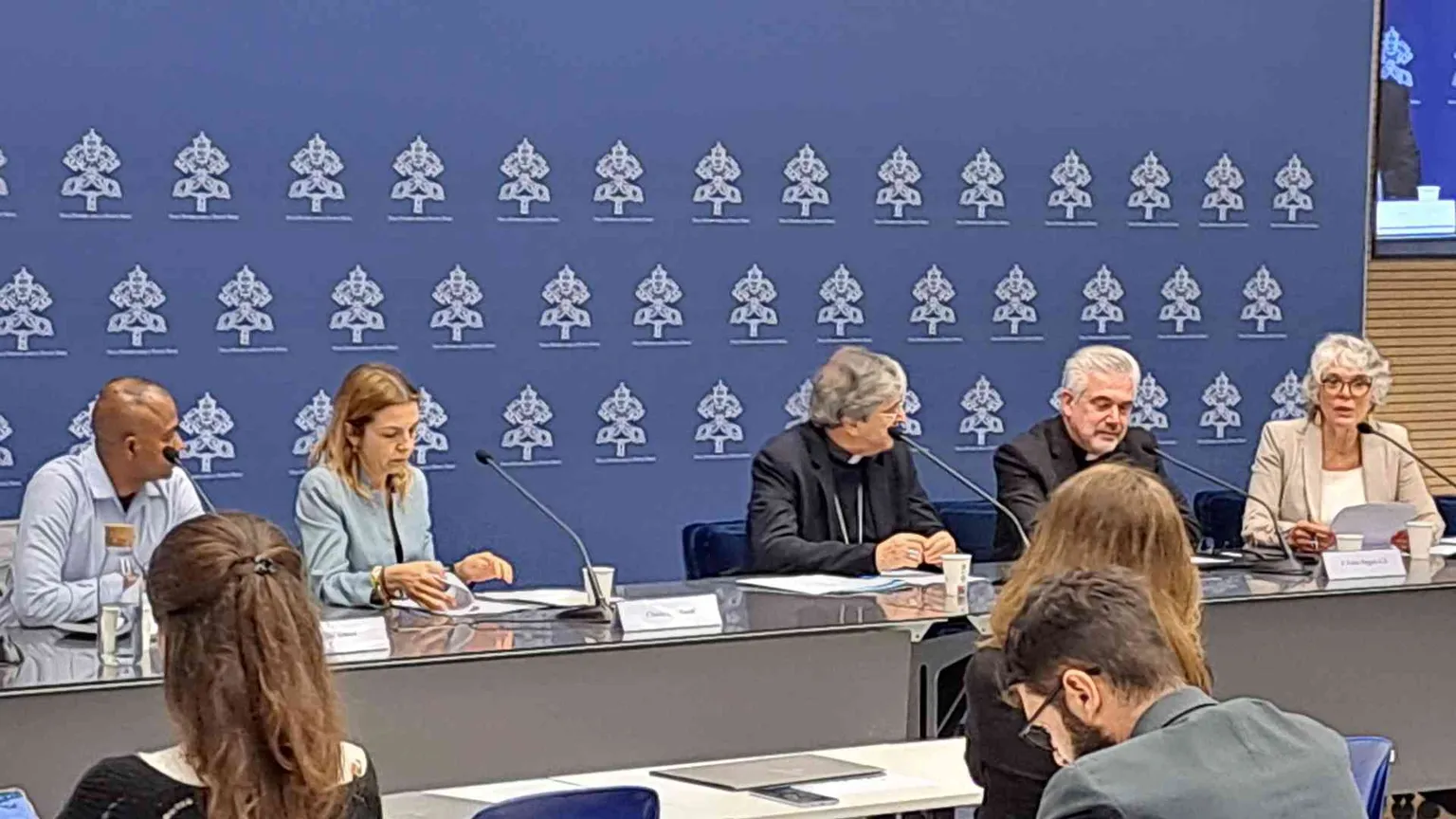 Monsignor Savino: "Forte impatto politico del Messaggio del Papa"
