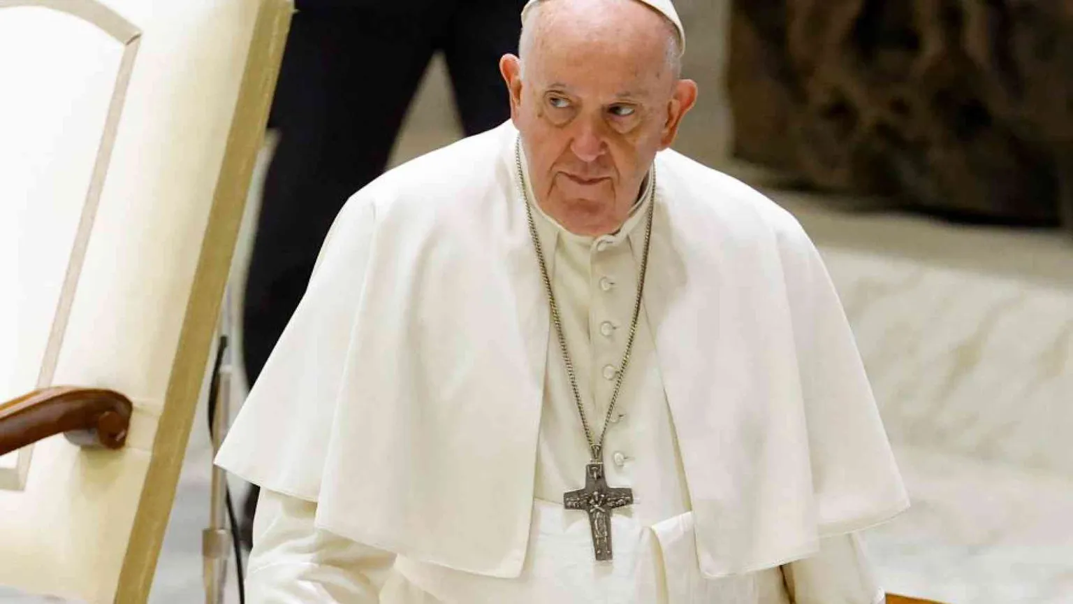 Papa Francesco: «L'uso dell'atomica è un crimine contro ogni futuro»