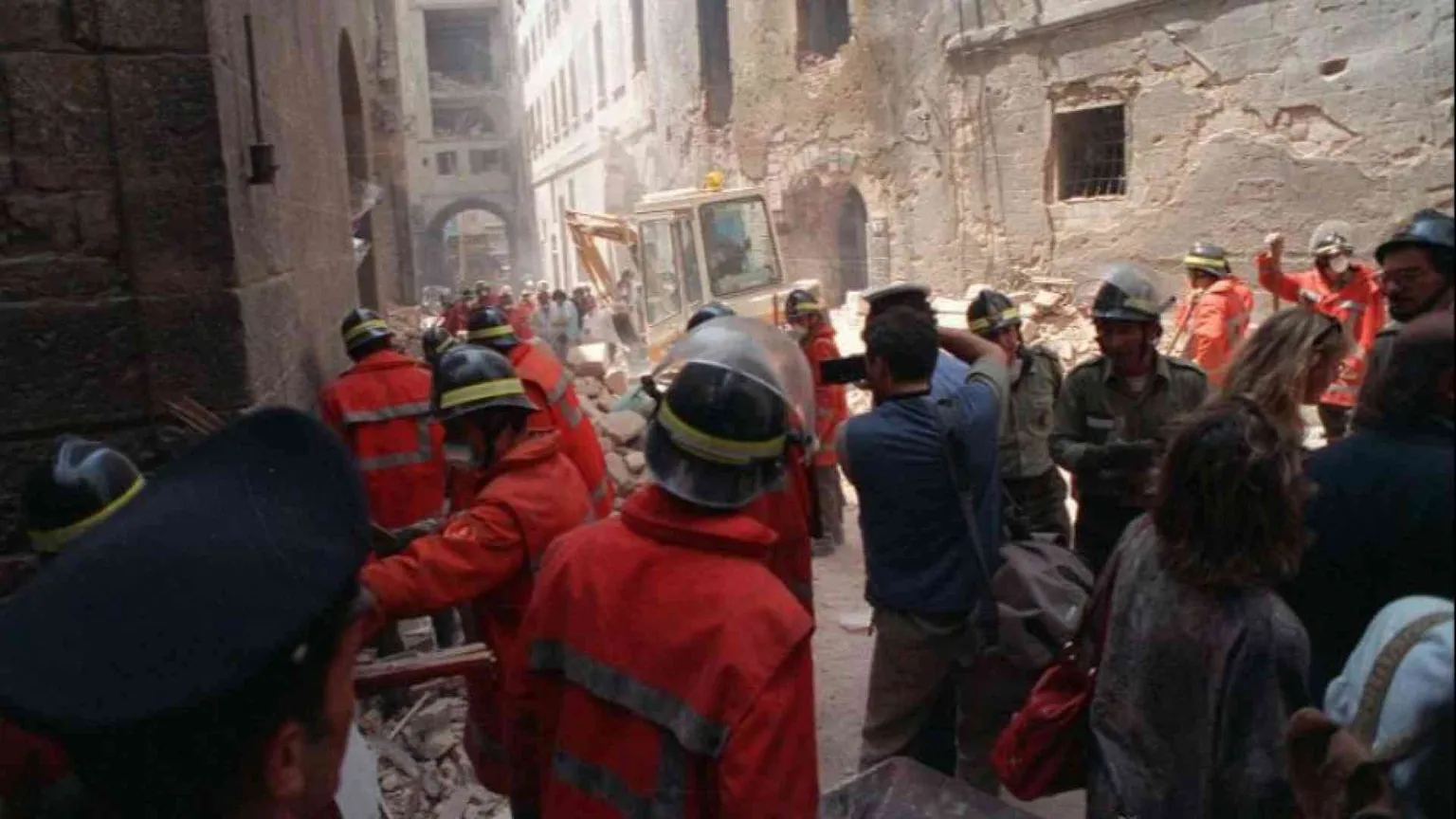 Strage dei Georgofili, una ferita all'Italia. Firenze ricorda