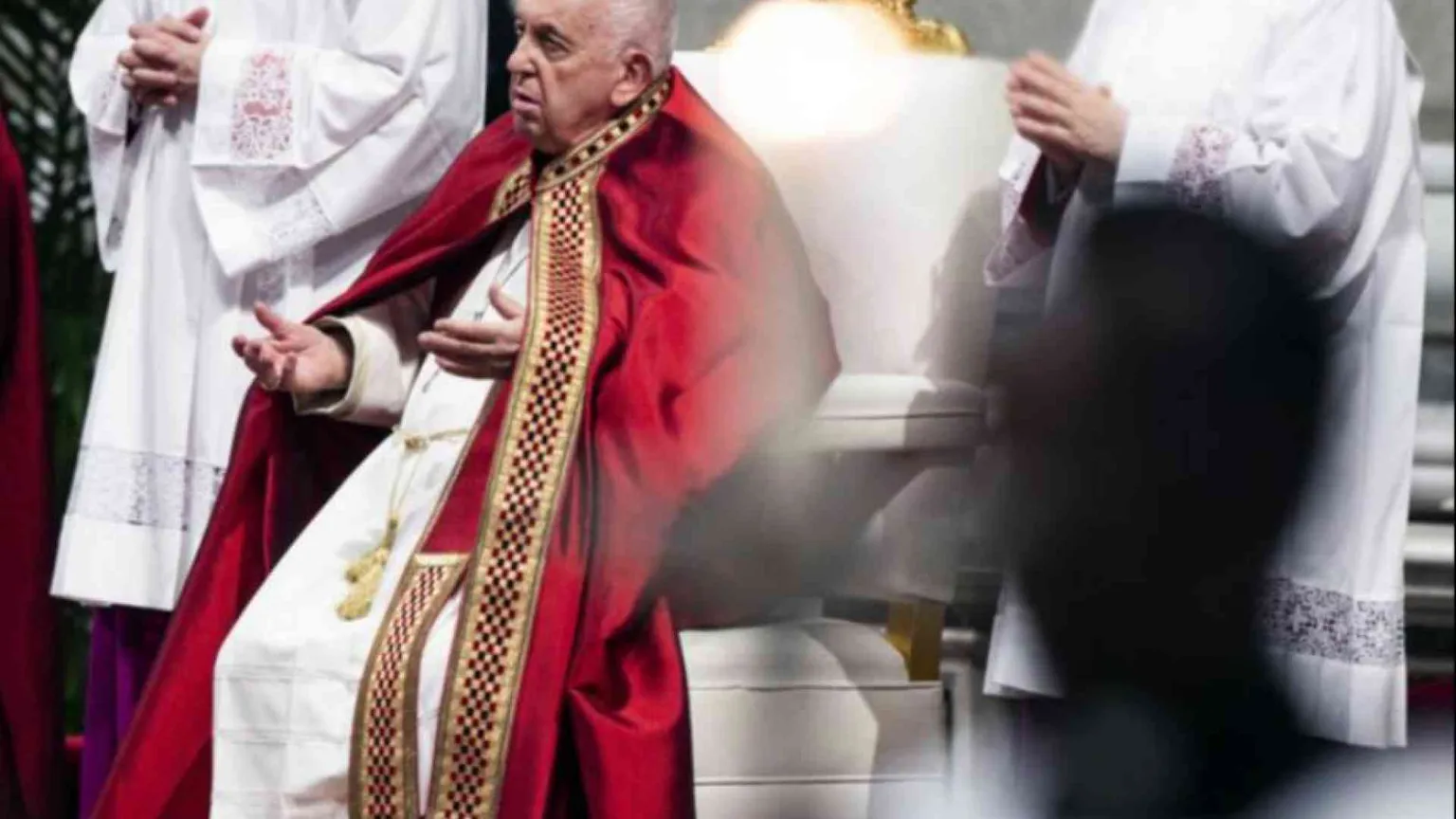 Il Papa: Maria protegga il Cammino sinodale