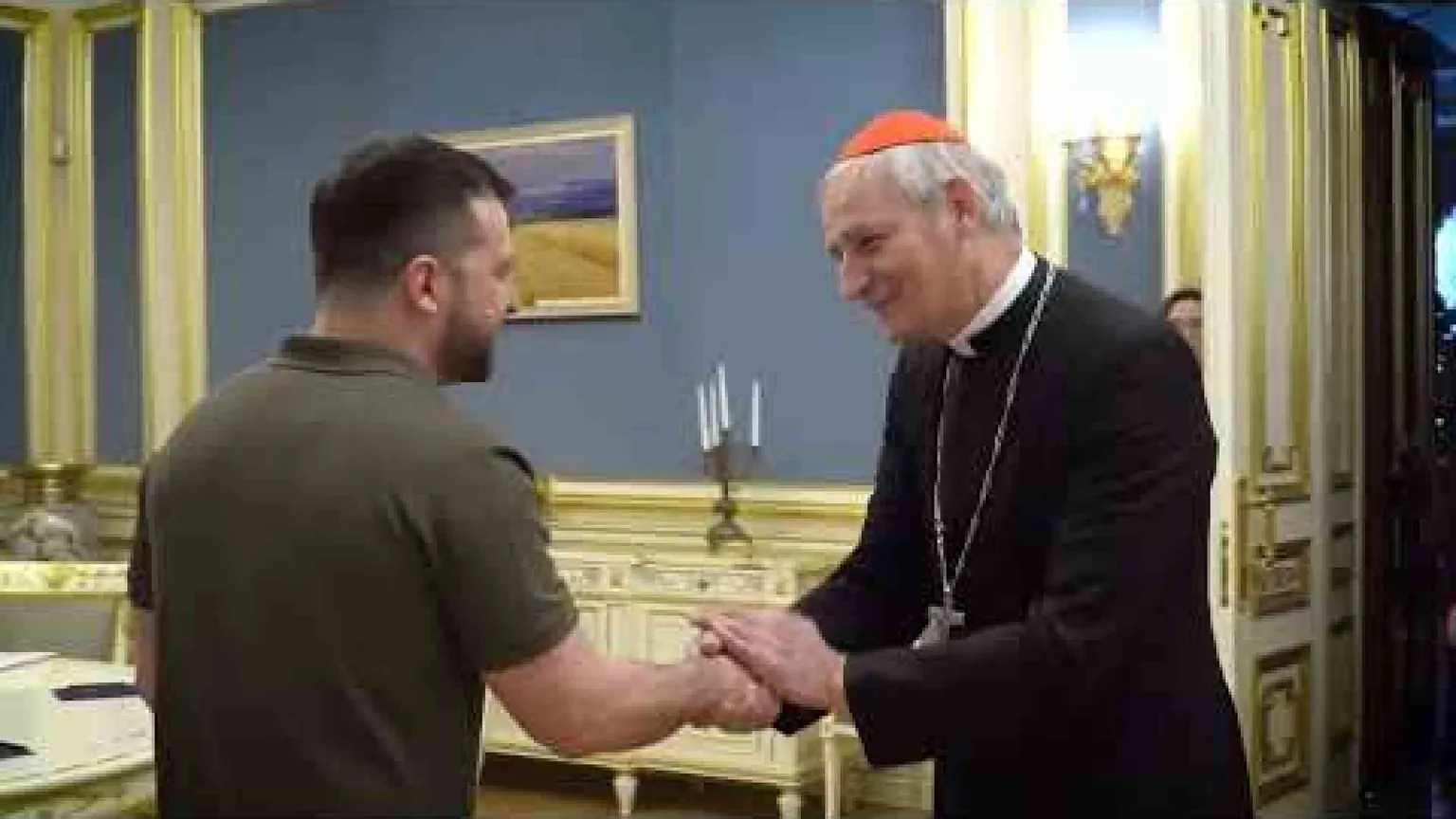 Faccia a faccia tra Zuppi e Zelensky. Si è aperto un canale umanitario a Kiev