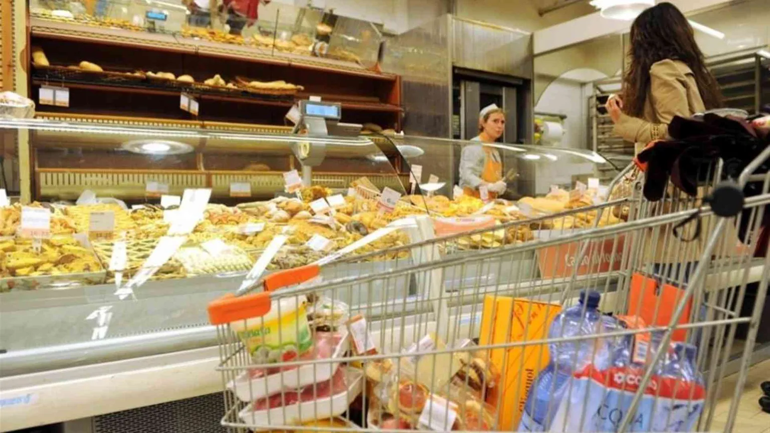 Arriva una Card per le famiglie contro il caro-spesa