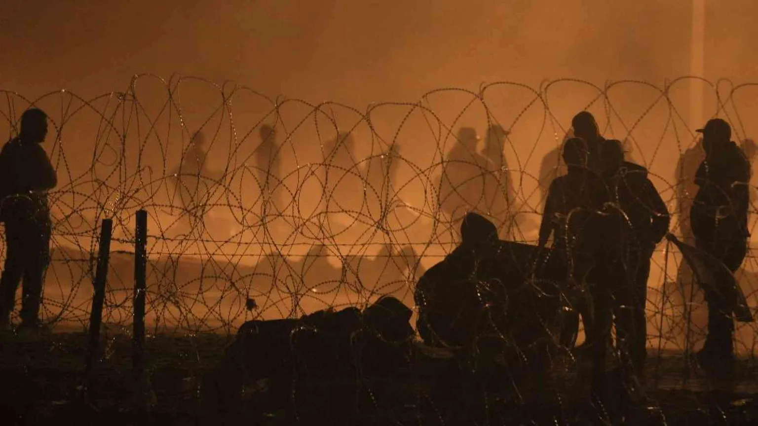 L'odissea degli afghani "traditi": bloccati al confine Usa o sfruttati